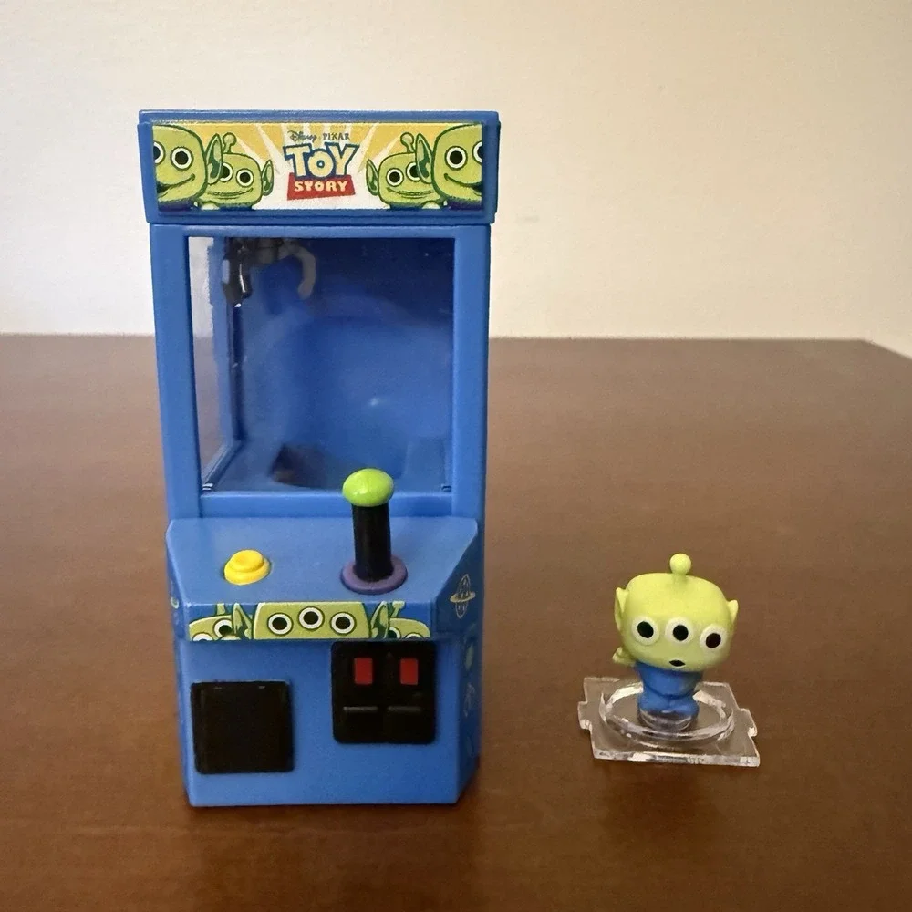 Funko Bitty Arcade Claw: Toy Story - Alien (Glow-in-the-Dark) 2025